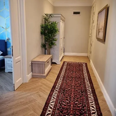Apartment Historic Apartment, Very Close To The Beach And Main Activities *