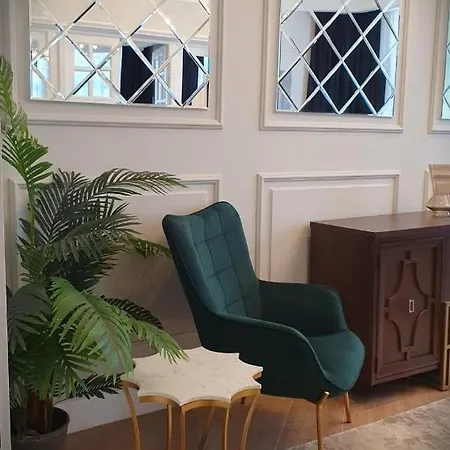 Historic Apartment, Very Close To The And Main Activities Apartment Constanta