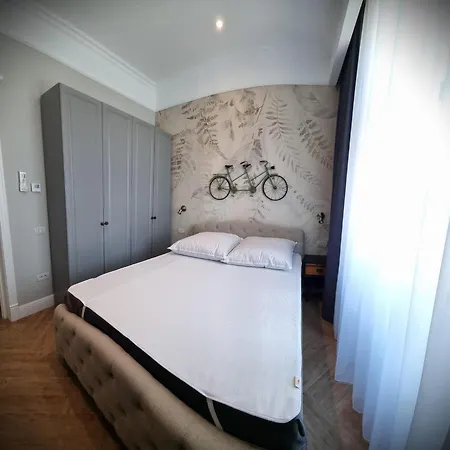 Historic Apartment, Very Close To The Beach And Main Activities Apartment *