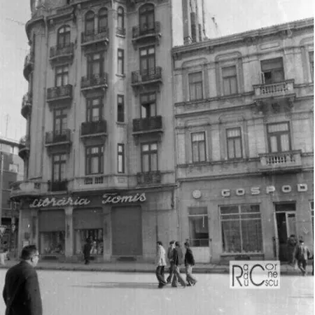 Apartment Historic Apartment, Very Close To The Beach And Main Activities Constanta